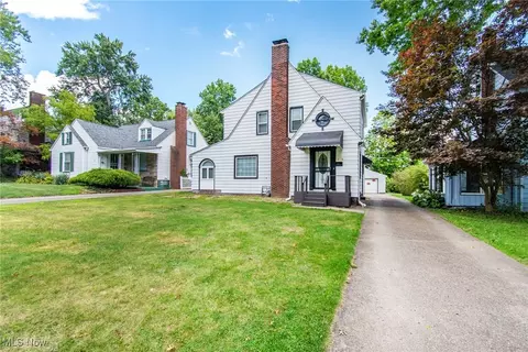 4021 Howard St, Youngstown, OH 44512