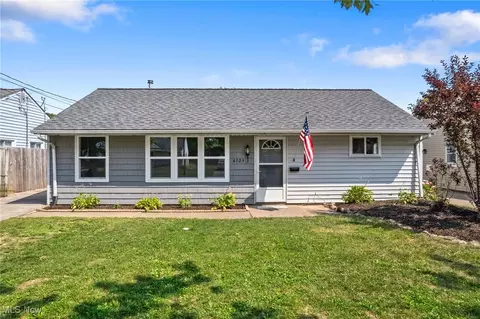 4123 Belle Ave, Sheffield Lake, OH 44054
