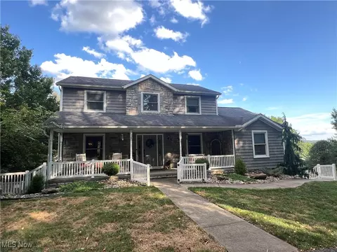 317 Donahey Ave NE, New Philadelphia, OH 44663