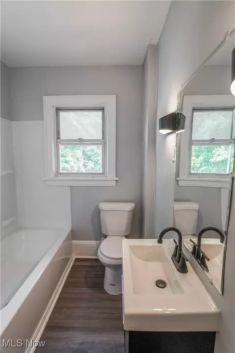 810 Thayer St, Akron, OH 44310 photo 38