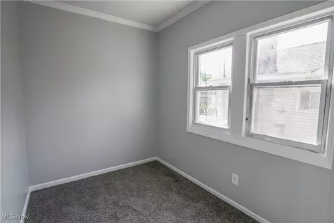 810 Thayer St, Akron, OH 44310 photo 8