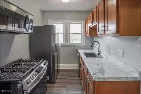 810 Thayer St, Akron, OH 44310 photo 24