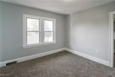 810 Thayer St, Akron, OH 44310 photo 23
