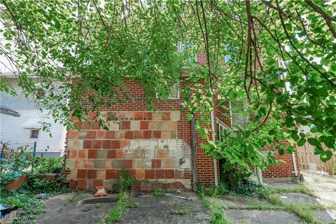 810 Thayer St, Akron, OH 44310 photo 41