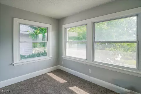 810 Thayer St, Akron, OH 44310 photo 35