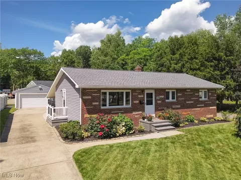 678 N Hawkins Ave, Akron, OH 44313