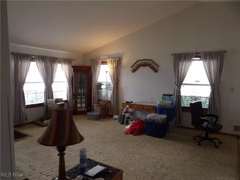 Living - 9941 Belden Dr, Windham, OH 44288 photo 4 of 5