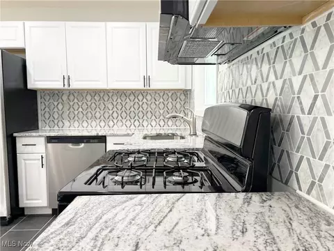 Kitchen - 1939 E 42nd St, Lorain, OH 44055 photo 6 of 10