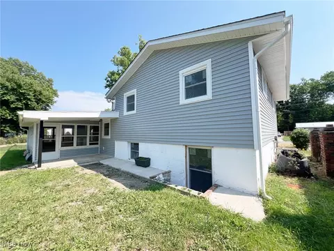 Exterior - 1939 E 42nd St, Lorain, OH 44055 photo 6 of 6