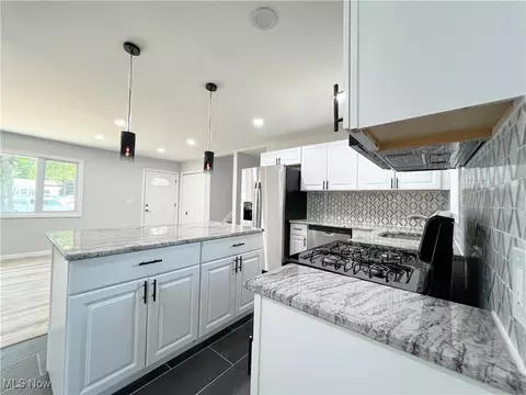 Kitchen - 1939 E 42nd St, Lorain, OH 44055 photo 5 of 10