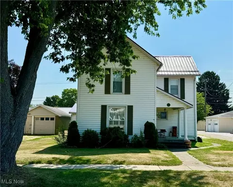 559 S River St, Newcomerstown, OH 43832