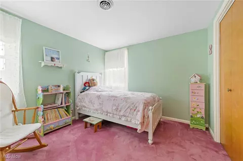 Bedroom - 409 Briar Lake Dr, Elyria, OH 44035 photo 1 of 8