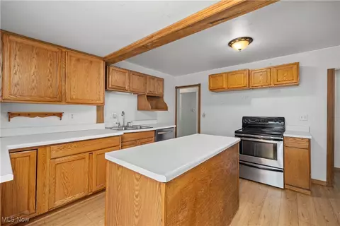 1132 Riverside Dr, Elyria, OH 44035 photo 9