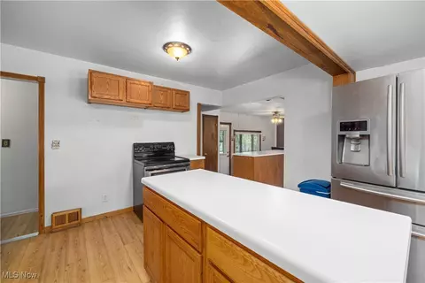 1132 Riverside Dr, Elyria, OH 44035 photo 11