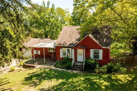 1132 Riverside Dr, Elyria, OH 44035 photo 33
