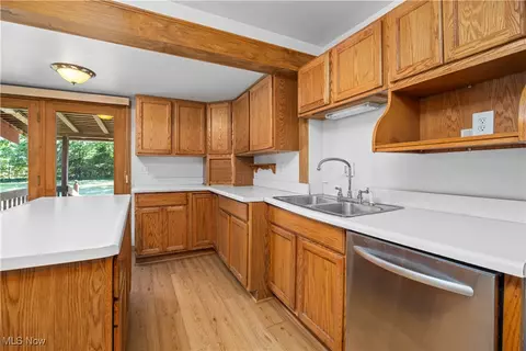 1132 Riverside Dr, Elyria, OH 44035 photo 7