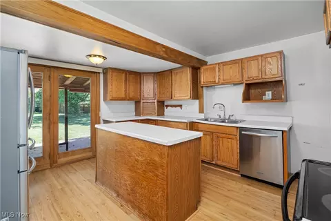 1132 Riverside Dr, Elyria, OH 44035 photo 8