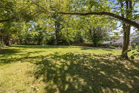 1132 Riverside Dr, Elyria, OH 44035 photo 31