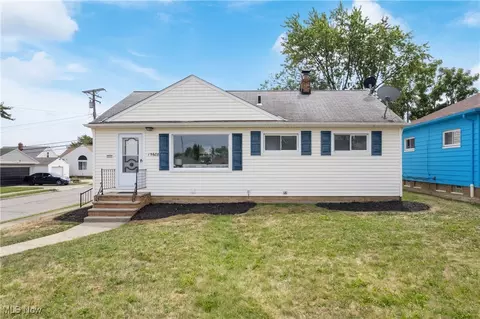 15608 Wingate Rd, Maple Heights, OH 44137