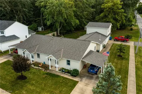 33833-33831 Washington Blvd, North Ridgeville, OH 44039