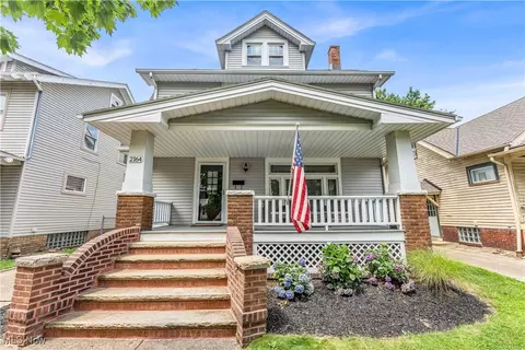2164 Wascana Ave, Lakewood, OH 44107