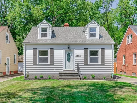 5558 Waterbury Ave, Maple Heights, OH 44137