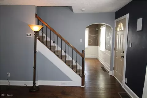 Entry Way - 124 Argyle Ave, Boardman, OH 44512 photo 3 of 8