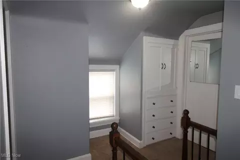 Entry Way - 124 Argyle Ave, Boardman, OH 44512 photo 5 of 8