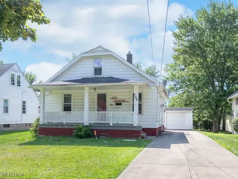 756 Mckinley Ave, Bedford, OH 44146