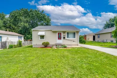 261 Dennison Ave, Akron, OH 44312