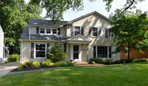 22231 E Byron Rd, Shaker Heights, OH 44122