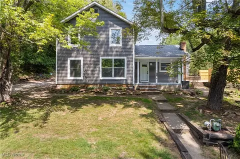 2767 Clinton Rd, Clinton, OH 44216
