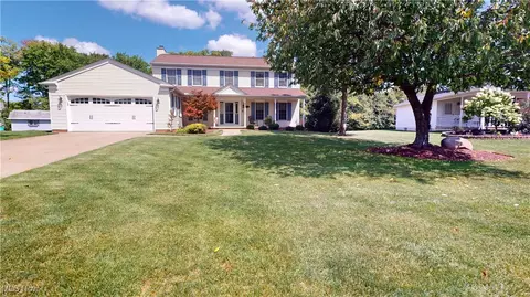 309 Foxborough Dr, Brunswick, OH 44212