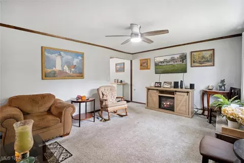 Living - 745 Delaware Ave, Elyria, OH 44035 photo 1 of 1