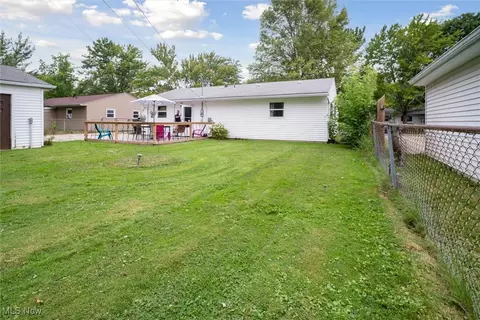 Exterior - 745 Delaware Ave, Elyria, OH 44035 photo 2 of 4