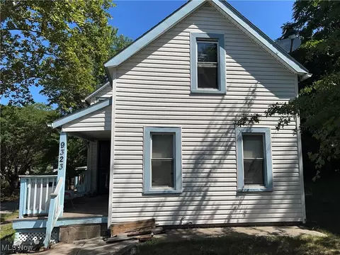 9323 Sophia Ave, Cleveland, OH 44104