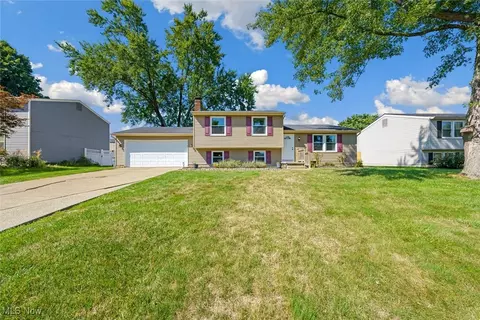 915 Guilford Blvd, Medina, OH 44256