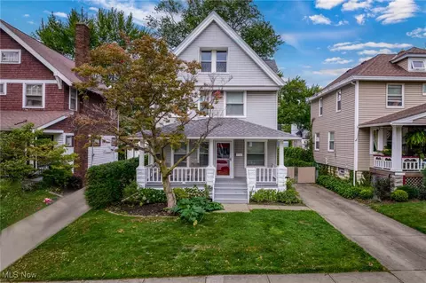 1347 Andrews Ave, Lakewood, OH 44107