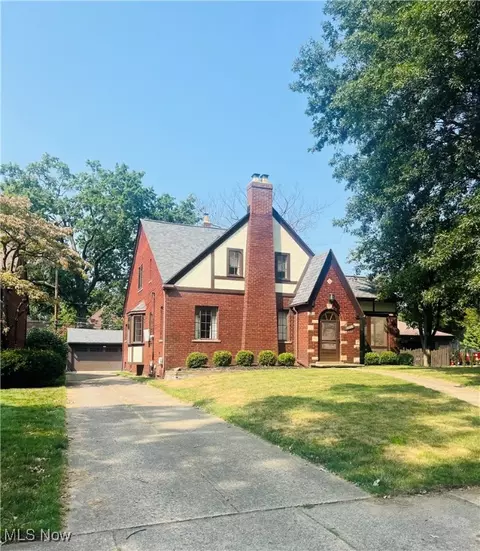 19570 S Sagamore Rd, Fairview Park, OH 44126