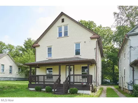 523 Brown St, Akron, OH 44311