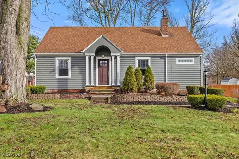 2553 N River Rd NE, Warren, OH 44483