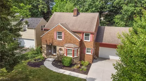1546 Crest Rd, Cleveland, OH 44121