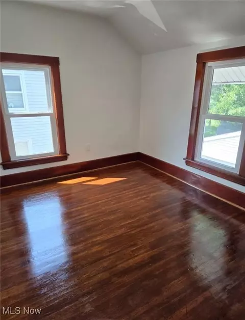 Bedroom - 5123 Reed Ave, Ashtabula, OH 44004 photo 2 of 2