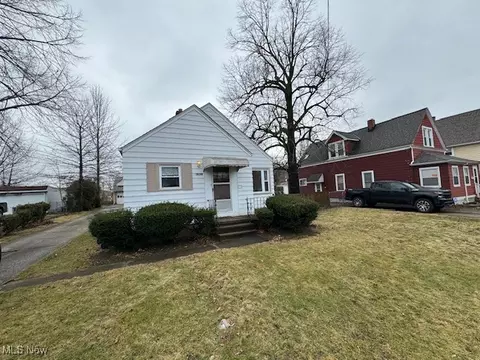 20330 Lindbergh Ave, Cleveland, OH 44119