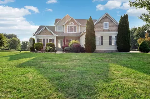 4203 Stone Ridge Dr, Rootstown, OH 44272 photo 2