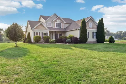4203 Stone Ridge Dr, Rootstown, OH 44272