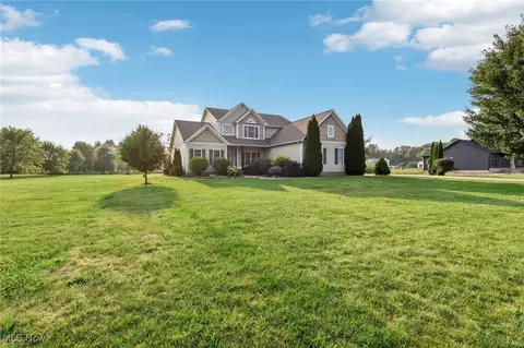 4203 Stone Ridge Dr, Rootstown, OH 44272 photo 3