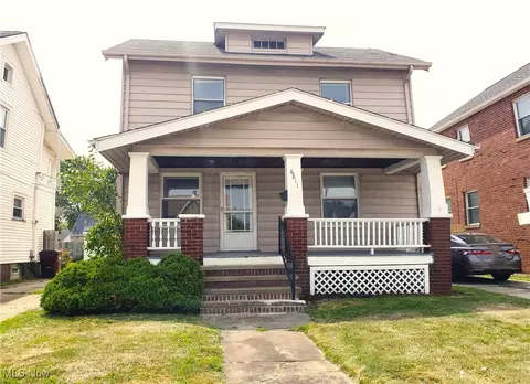 6811 Snow Rd, Parma, OH 44129