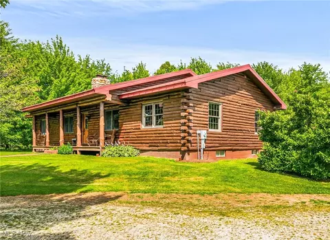 7275 Leroy Thompson Rd, Thompson, OH 44086