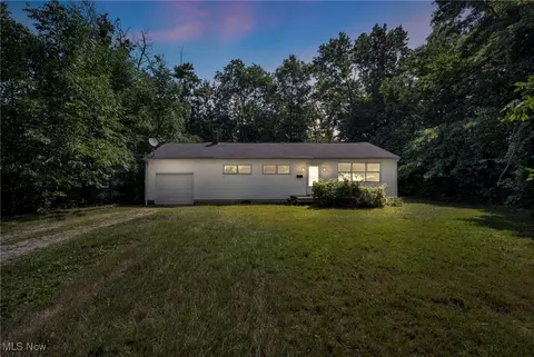 1508 E 359th St, Eastlake, OH 44095